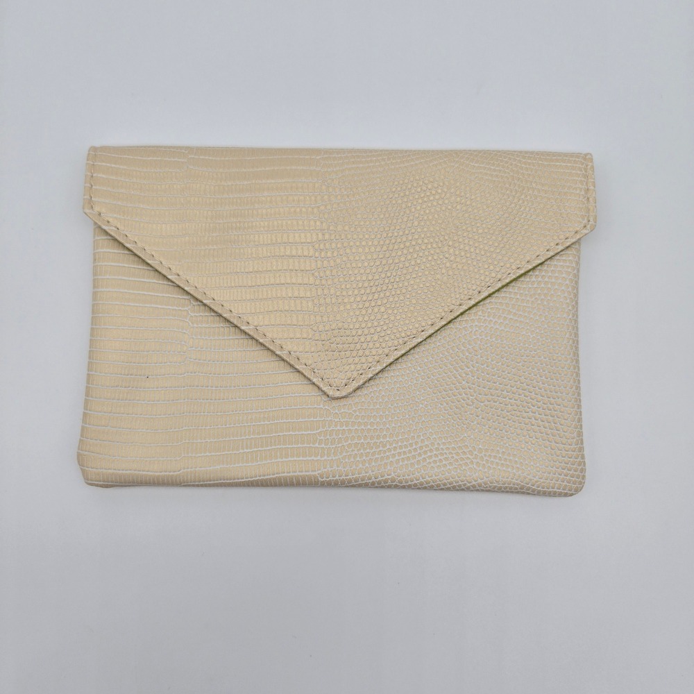 Ipsy Makeup Bag Champagne Faux Snakeskin Envelope Pouch Aug 2021 Minimalist Chic
